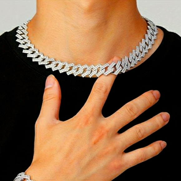 16mm Cuban Link Chain - Picture 1 of 10